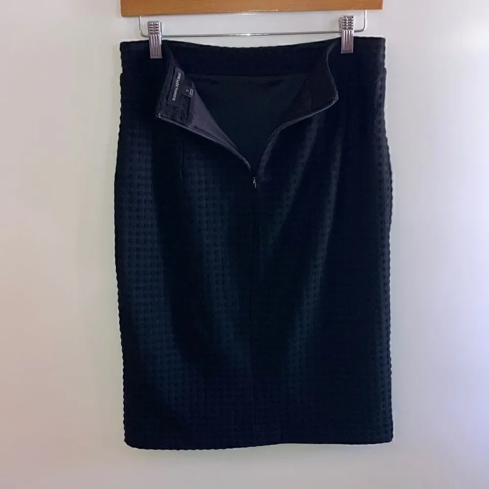 Banana Republic Woman’s Skirt Size 2